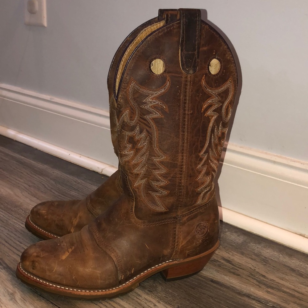 women’s cowboy boots